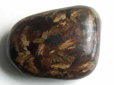 photo vertus et propriétés de la pierre bronzite sur www.pierresdesante.com