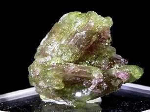 vésuvianite