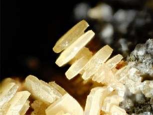 wulfenite