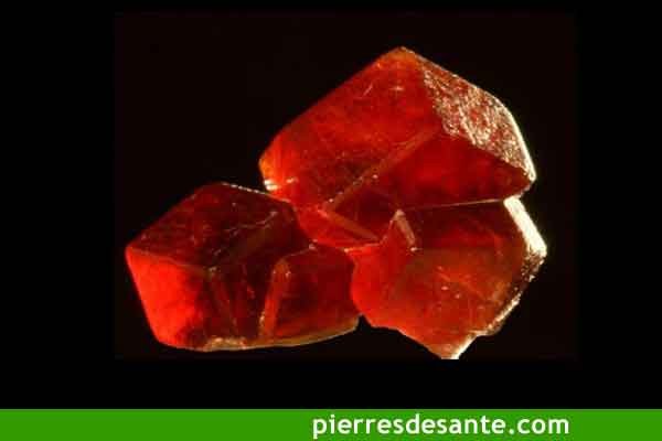 photo grenat - pierre de naissance du mois de janvier